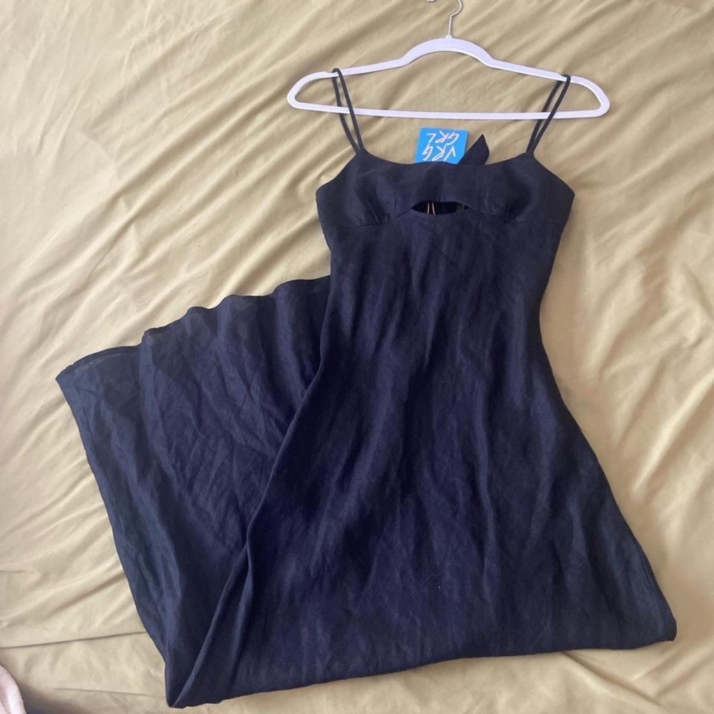Verge Girl Linen Maxi Dress